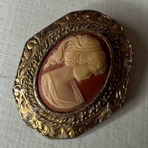 Woman Cameo Brooch Pin Pendant Operi Vintage Antique Costume Jewelry